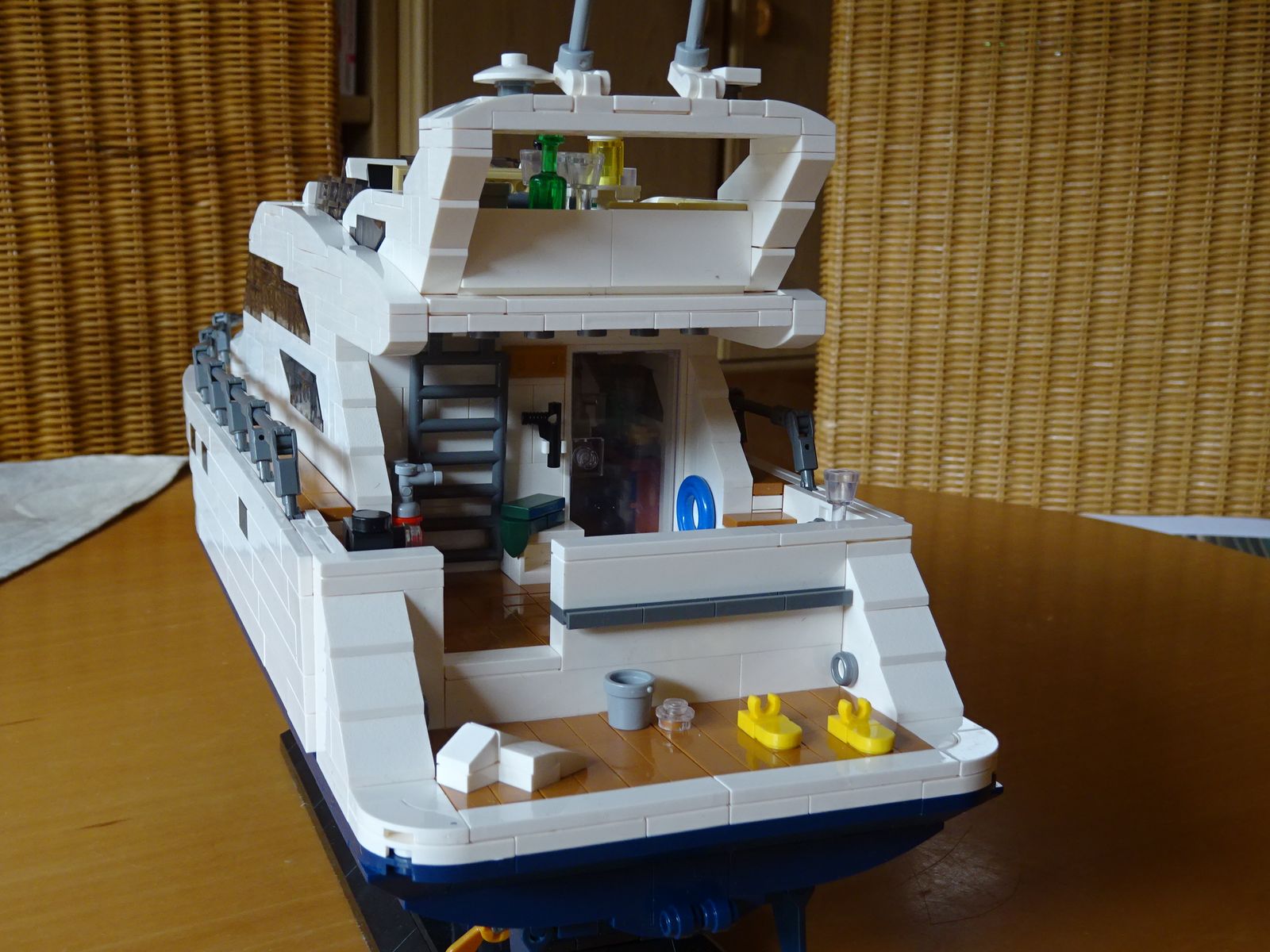 bluebrixx moderne kleine yacht