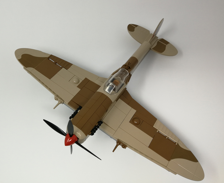 Cobi 5545 Supermarine Spitfire Desert Airstrip Bausatz 400 Teile 2 Figuren 